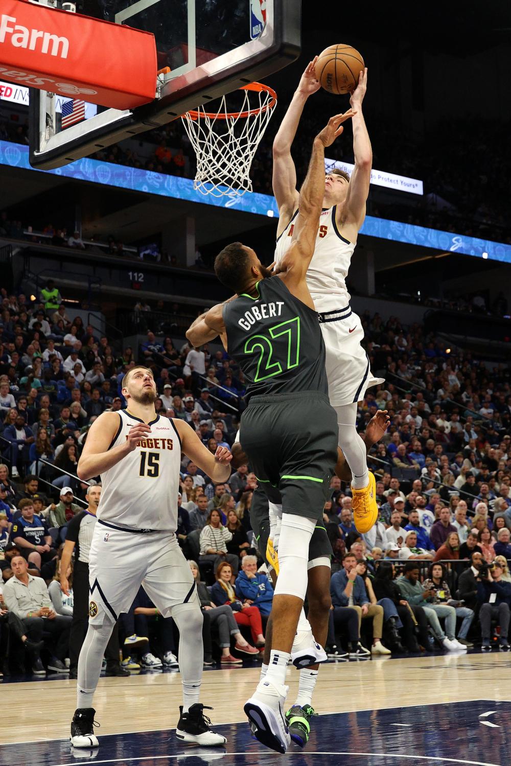 阵容深度尤 阵容深度尤